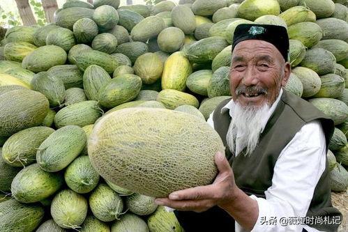 吐鲁番人吃哈密瓜怎么吃