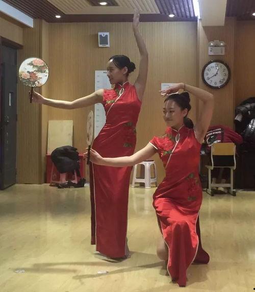 艺考新疆吃瓜,一场别开生面的“吃瓜”盛宴