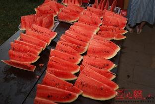 回乌鲁木齐吃瓜,美食之旅尽享盛夏风味