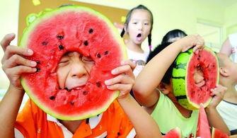 花瓣三姐妹吃瓜,花瓣三姐妹的瓜田奇遇记