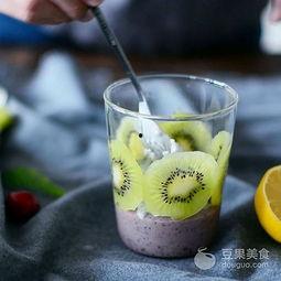 可爱的奶罐吃瓜,萌态十足,带你领略可爱瞬间 第2张 可爱的奶罐吃瓜,萌态十足,带你领略可爱瞬间 第2张